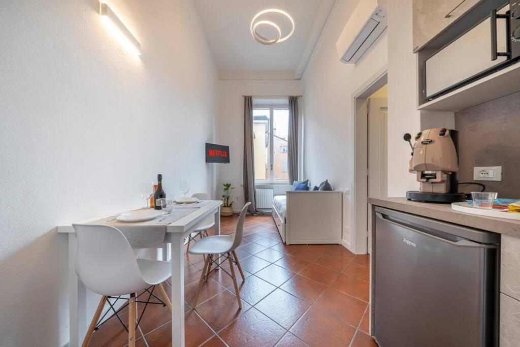 Via Emilia Centro - Stupendo Appartamento A Modena Exteriör bild
