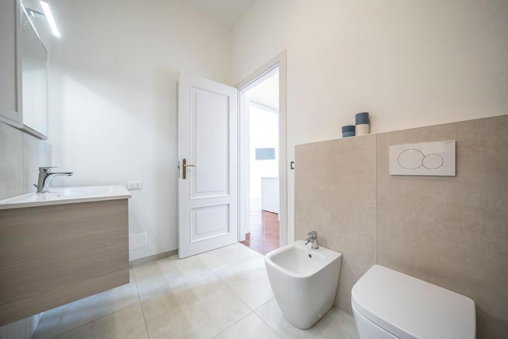 Via Emilia Centro - Stupendo Appartamento A Modena Exteriör bild