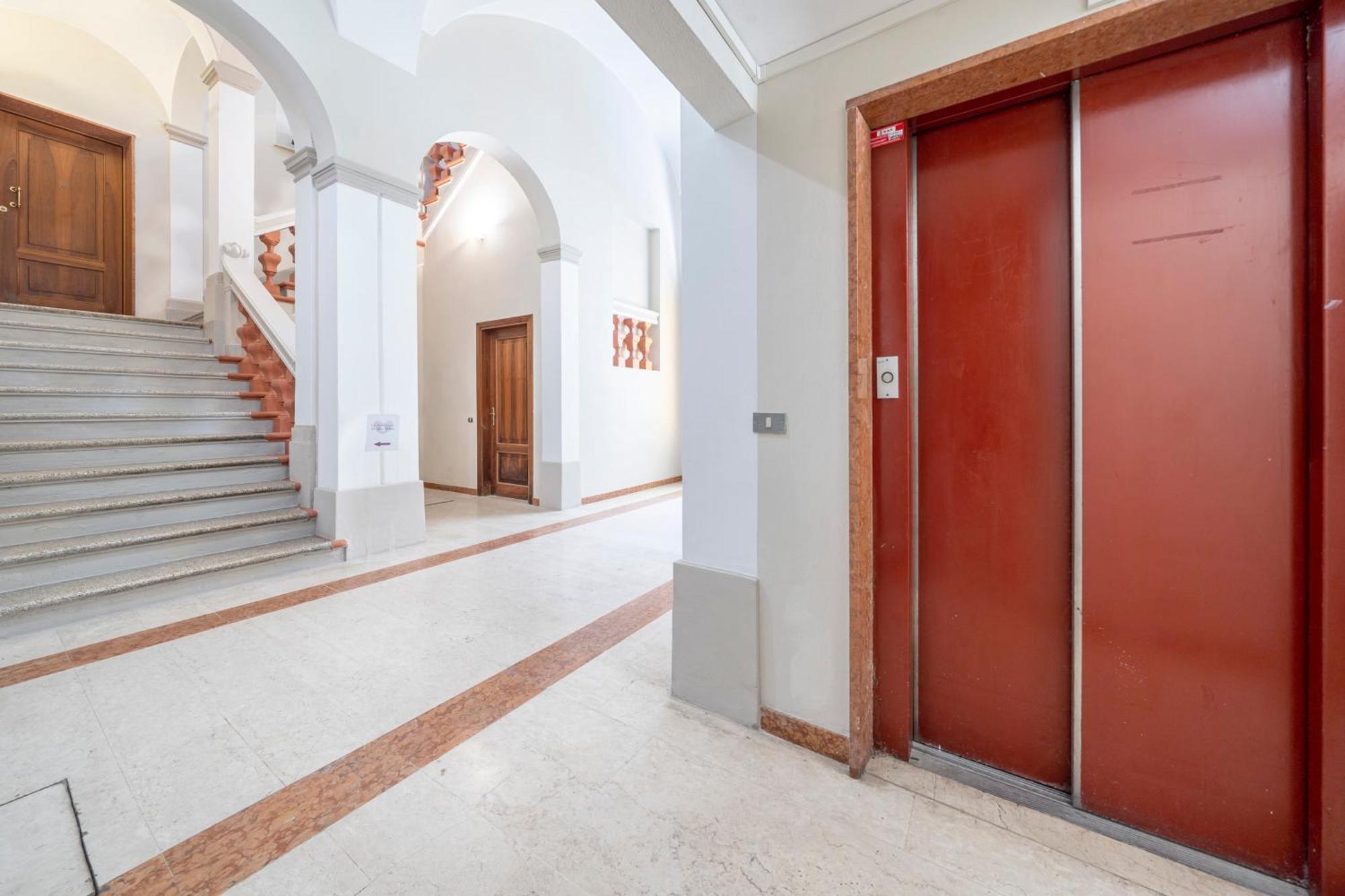 Via Emilia Centro - Stupendo Appartamento A Modena Exteriör bild